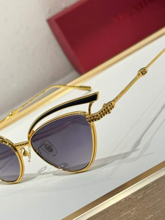 Picture of Valentino Sunglasses _SKUfw71271486fw